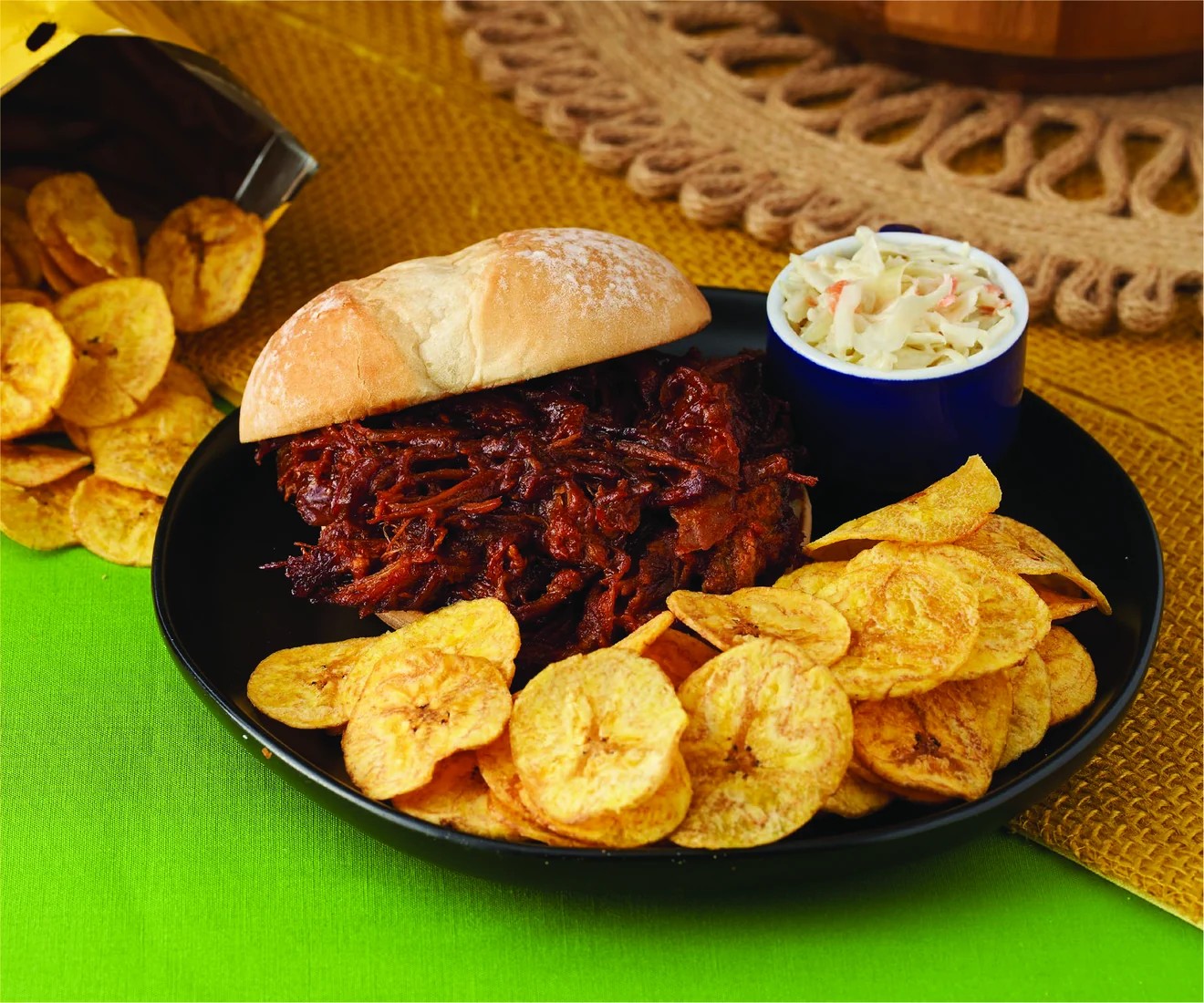 Barbecue sandwich and Mariquitas plantain chips